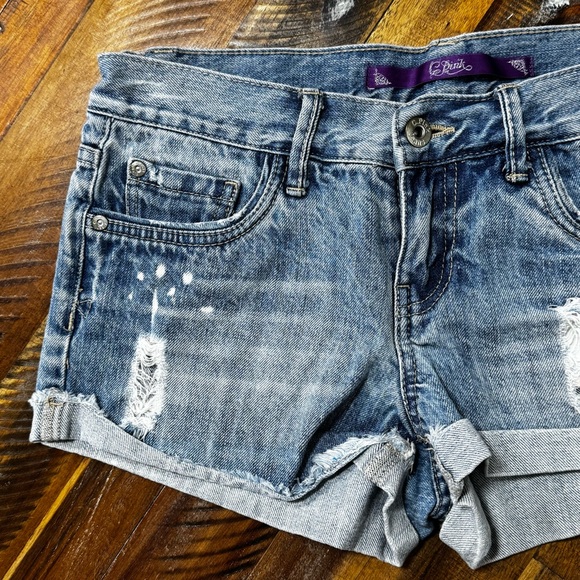 Distressed Jean Shorts - Picture 5 of 8